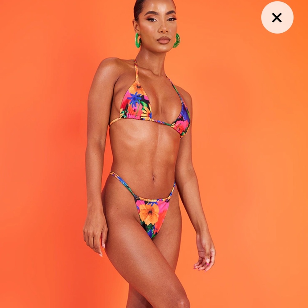 MULTI FLORAL PRINT TRIANGLE BIKINI TOP